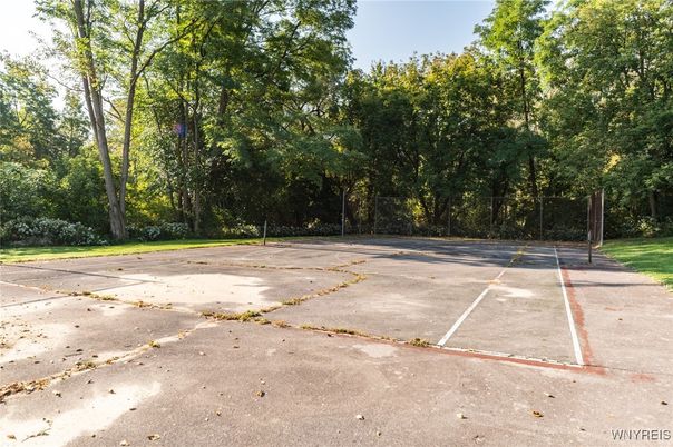 Exterior, Tennis Courts