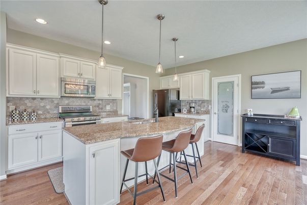 Interior, Kitchen, Pendant Lights, Recessed Lighting, Wood Texture Flooring