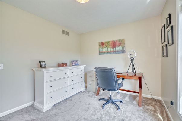 Home Office, Interior