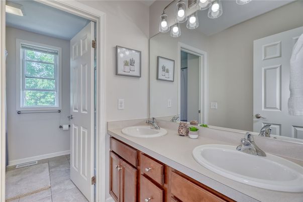 Bathroom, Dual Sink Vanities, Interior