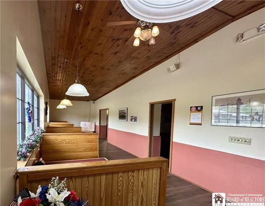Interior, Pendant Lights, Wooden Ceilings, Wood Texture Flooring