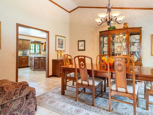 Chandelier, Dining room, Interior