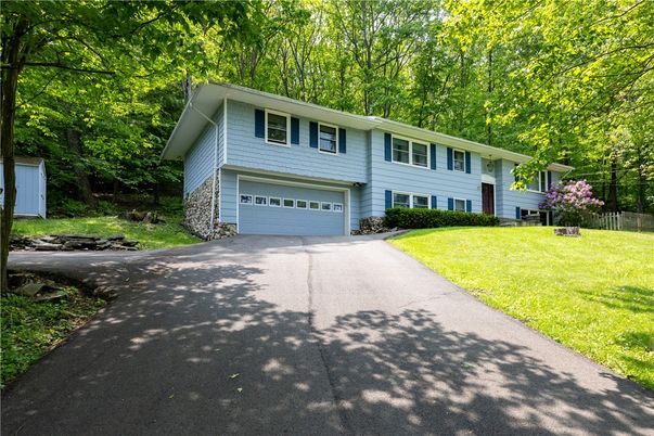 Attached, Exterior, Facade, Raised Ranch