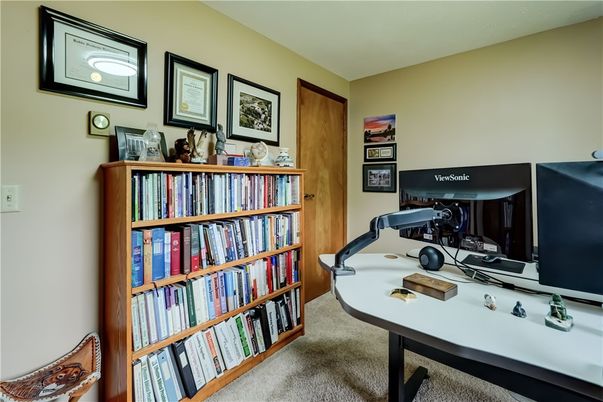 Home Office, Interior