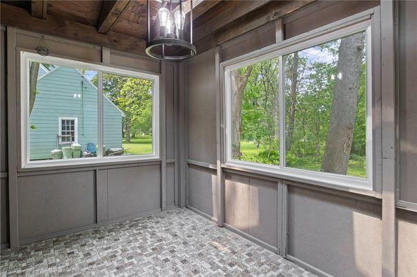 Empty room, Interior, Sun Room