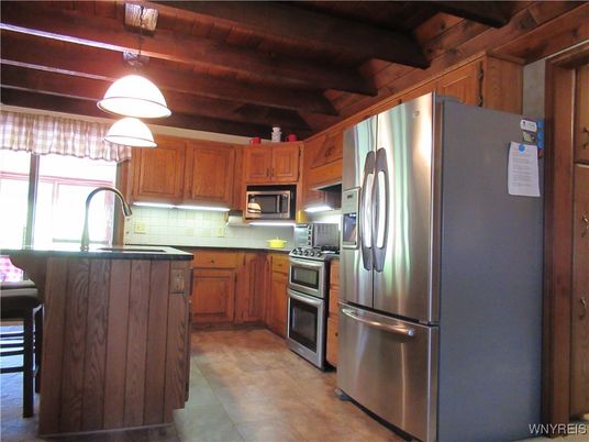 Interior, Kitchen, Pendant Lights, Stainless Steel Appliances, Wooden Beams, Wooden Ceilings
