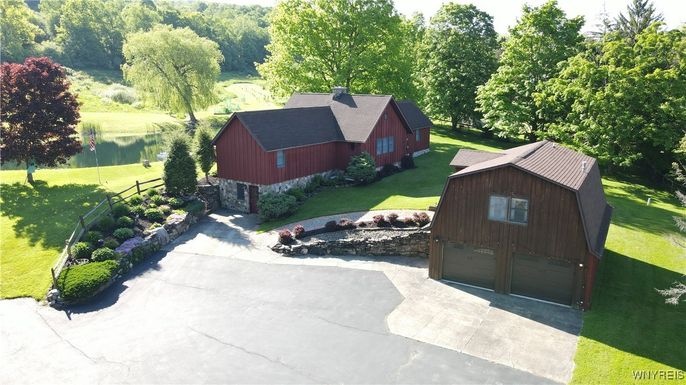 Exterior, Drone