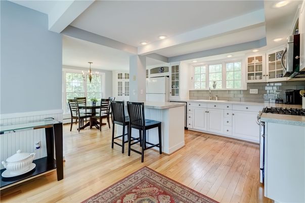 Chandelier, Dining room, Interior, Kitchen, Recessed Lighting, Wood Texture Flooring