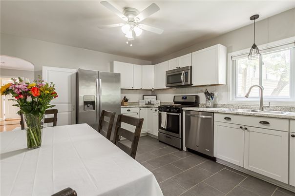 Interior, Kitchen, Pendant Lights, Stainless Steel Appliances