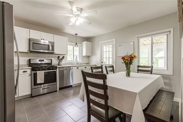 Dining room, Interior, Kitchen, Stainless Steel Appliances