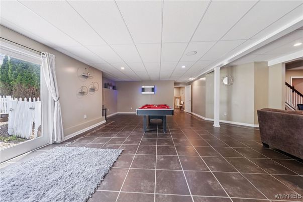 Billiard Table, Game Room, Interior, Recessed Lighting