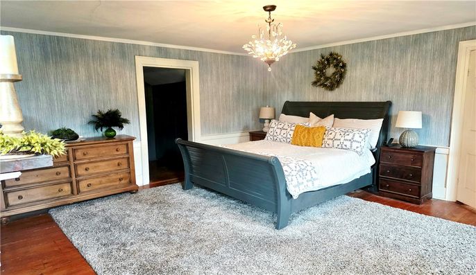 Bedroom, Chandelier, Interior, Pendant Lights, Wood Texture Flooring