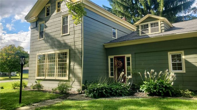 Exterior, Facade, None
