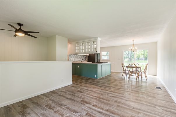Chandelier, Dining room, Interior, Kitchen, Wood Texture Flooring