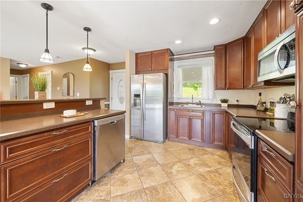 Interior, Kitchen, Pendant Lights, Recessed Lighting, Stainless Steel Appliances