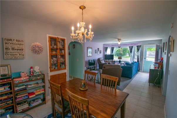 Chandelier, Dining room, Interior, Living room