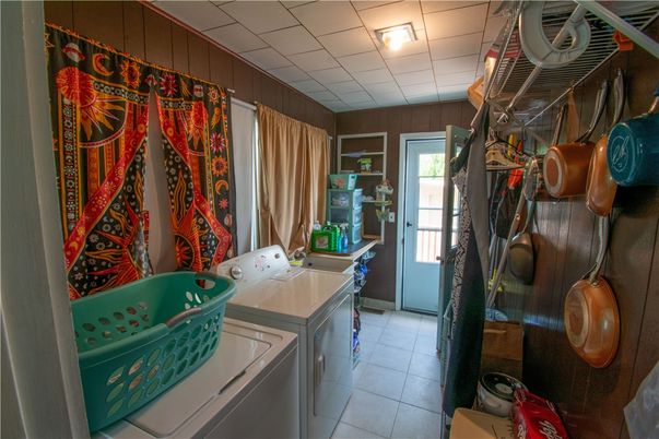 Interior, Washer