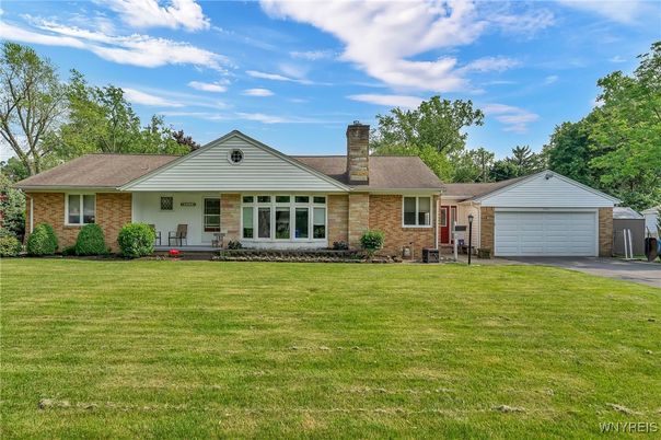 Backyard, Detached Garage, Exterior, Facade, Brick Facade, Ranch