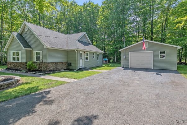 Backyard, Detached Garage, Exterior