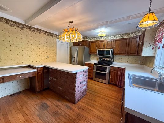 Interior, Kitchen, Stainless Steel Appliances, Wood Texture Flooring