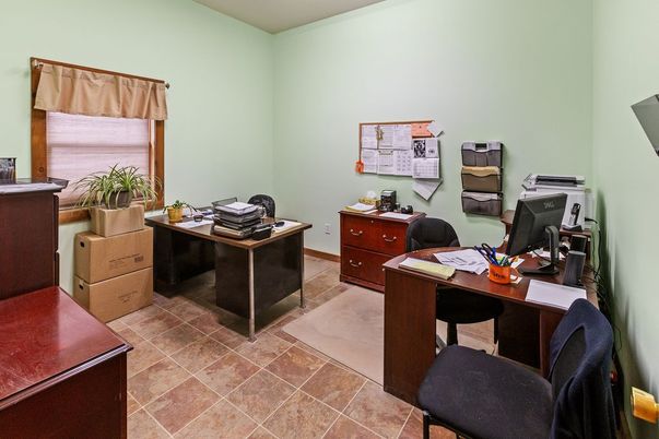 Home Office, Interior