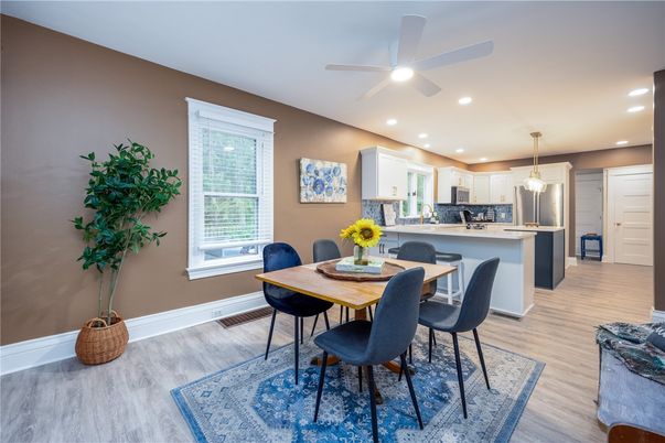 Dining room, Interior, Kitchen, Pendant Lights, Recessed Lighting, Wood Texture Flooring