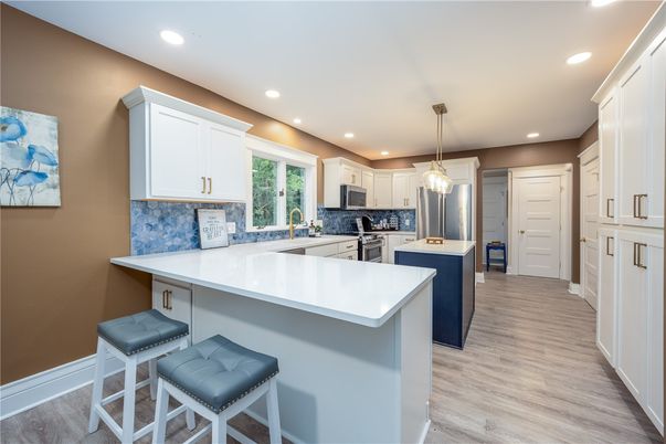 Interior, Kitchen, Pendant Lights, Recessed Lighting, Wood Texture Flooring