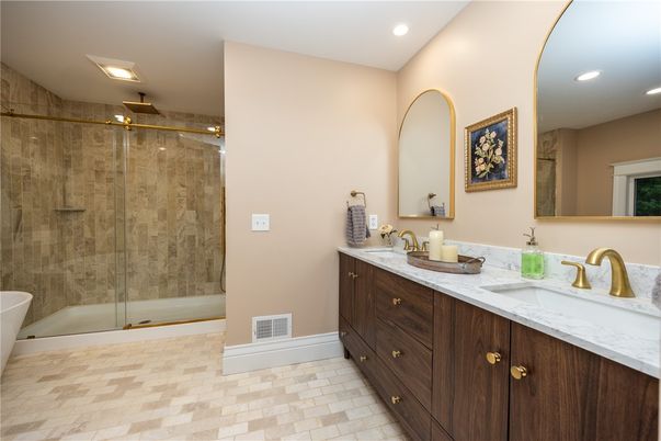 Bathroom, Dual Sink Vanities, Glass Shower, Interior, Recessed Lighting