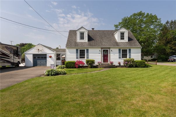 Attached, Detached Garage, Exterior, Facade, Cape Cod