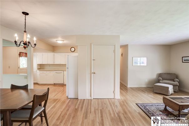 Chandelier, Dining room, Interior, Kitchen, Wood Texture Flooring