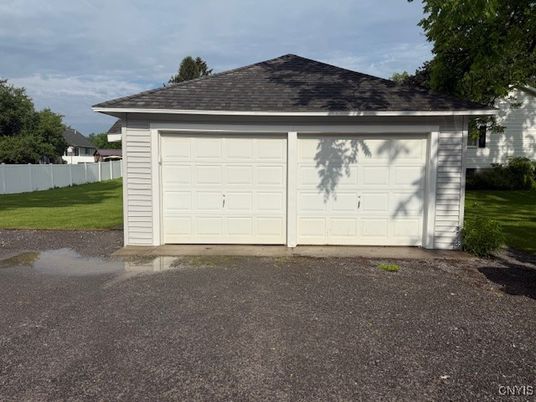Detached Garage, Exterior