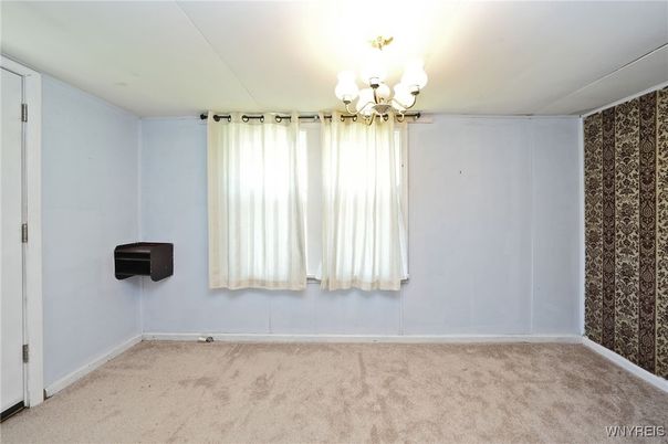 Chandelier, Empty room, Interior