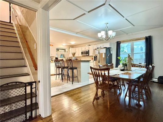 Chandelier, Dining room, Interior, Kitchen, Water, Wood Texture Flooring