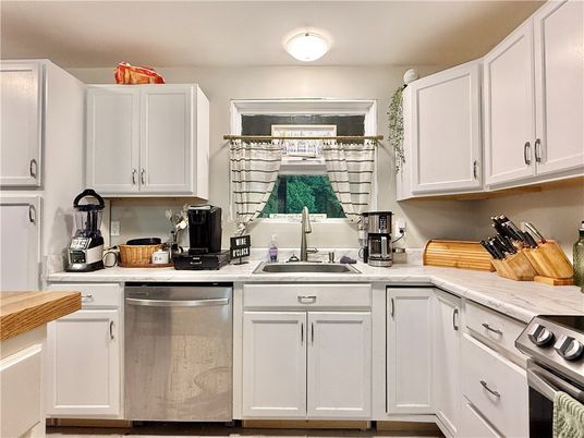 Interior, Kitchen, Stainless Steel Appliances