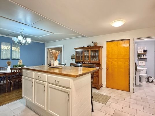 Dining room, Interior
