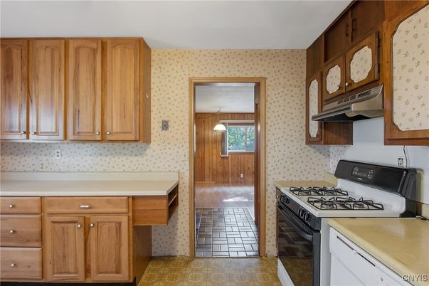 Interior, Kitchen, Pendant Lights, Wooden Walls