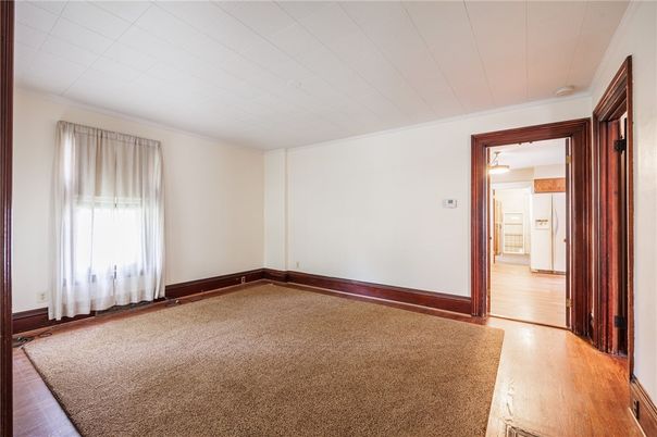 Empty room, Interior, Pendant Lights, Wood Texture Flooring