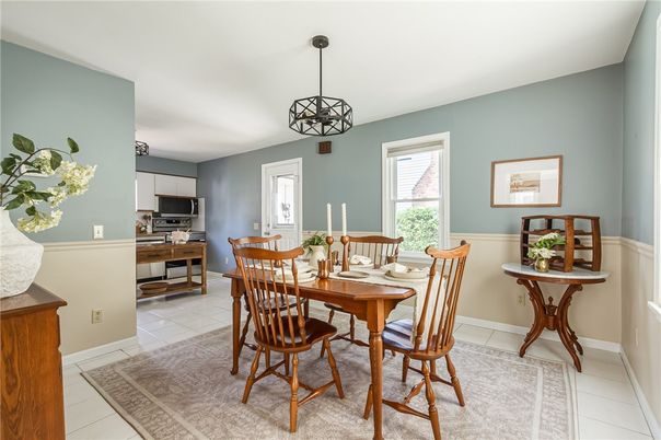 Dining room, Interior, Pendant Lights