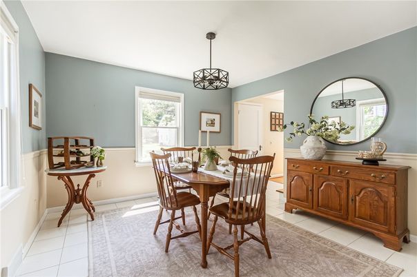 Dining room, Interior, Pendant Lights