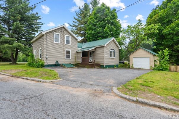 Backyard, Detached Garage, Exterior