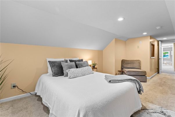 Bedroom, Interior, Recessed Lighting