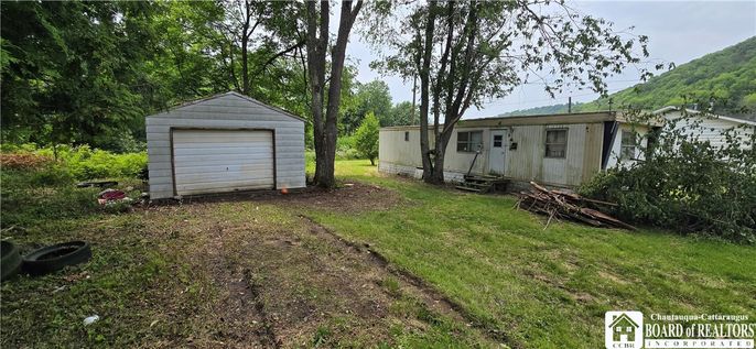 Backyard, Detached Garage, Exterior