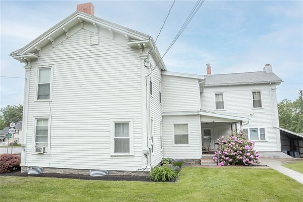 Backyard, Exterior, Facade, Queen Anne Victorian