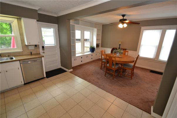 Dining room, Interior