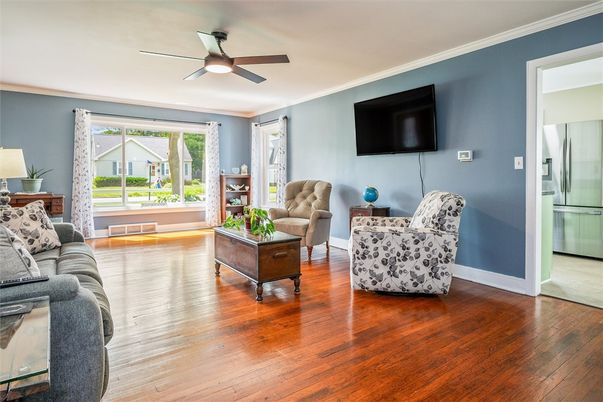 Interior, Kitchen, Living room, Stainless Steel Appliances, Wood Texture Flooring