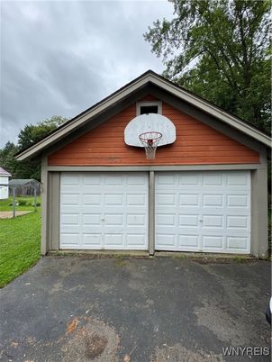 Detached Garage, Exterior