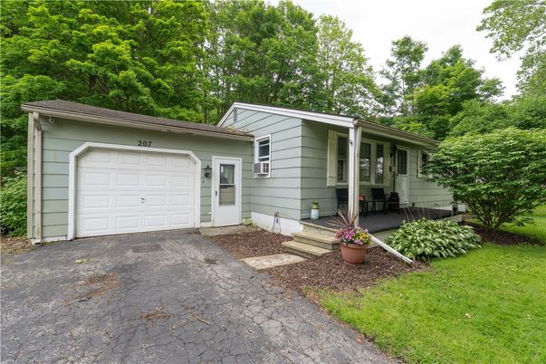 Detached Garage, Exterior