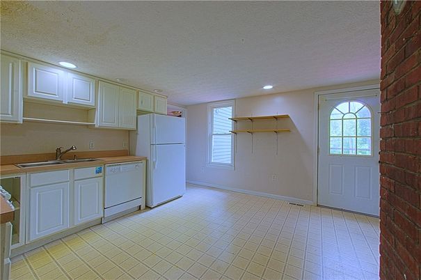 Interior, Kitchen, Recessed Lighting, Stone Walls