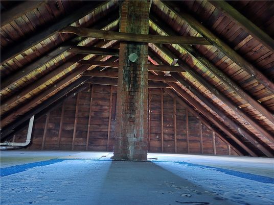 Empty room, Interior, Wooden Beams, Wooden Ceilings, Wooden Walls