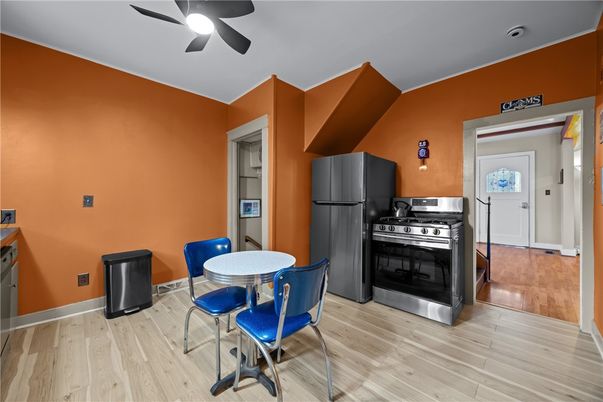 Dining room, Interior, Kitchen, Stainless Steel Appliances, Wood Texture Flooring